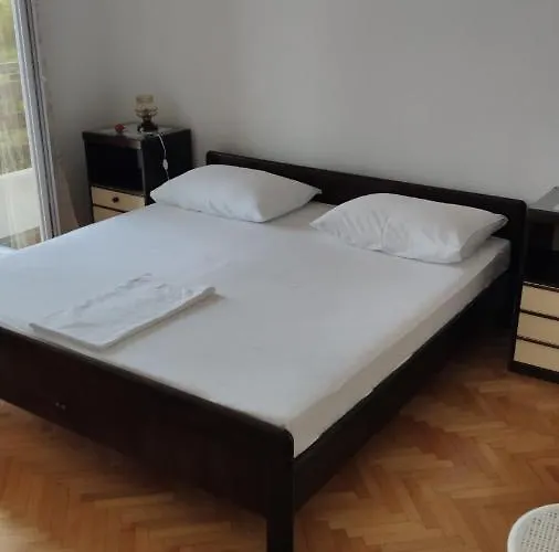 Corkalo アパート